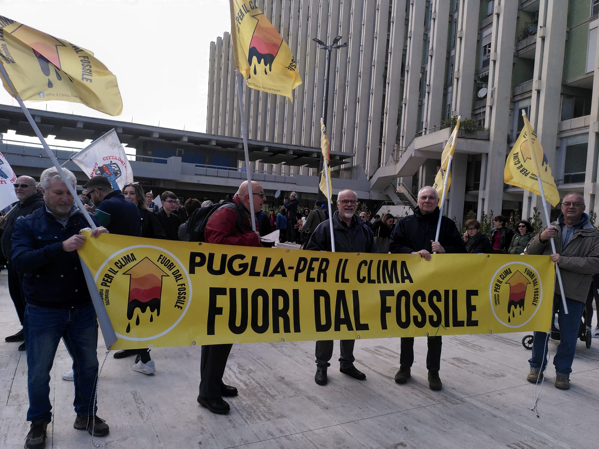 L'onda del futuro Taranto, 23 aprile